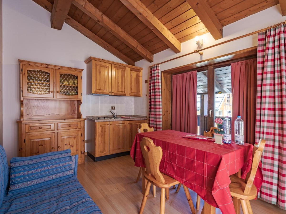 Апарт готель Residenza 3-Tre Мадонна-ді-Кампільйо Екстер'єр фото